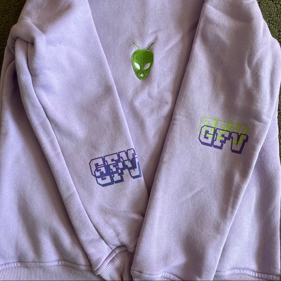 EUC Women’s Girls From Venus Alien Hoodie size Medium in Lilac - Picture 4 of 6